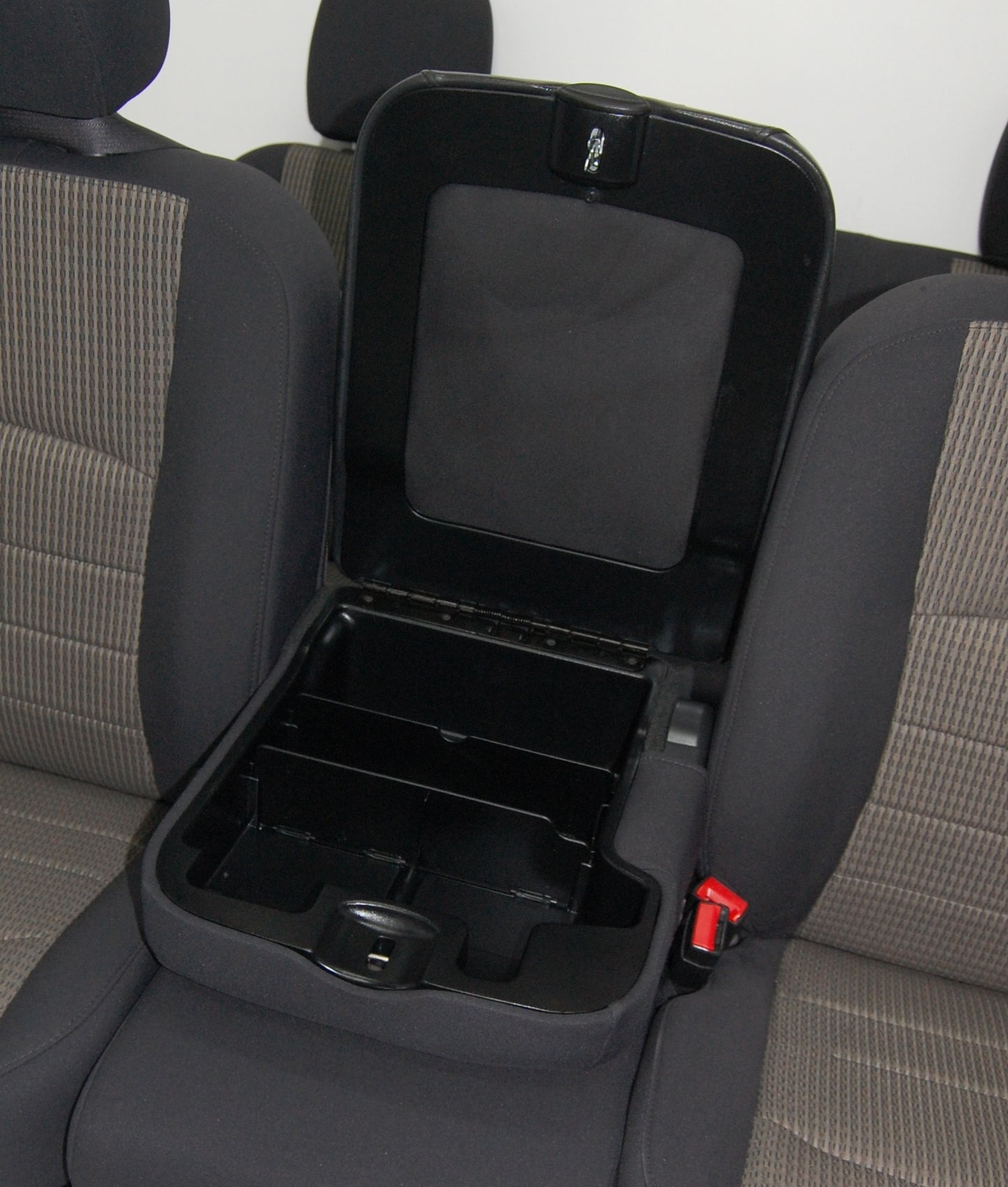 Dodge Ram Quad Cab 2012 Truck Seats & Console Interior