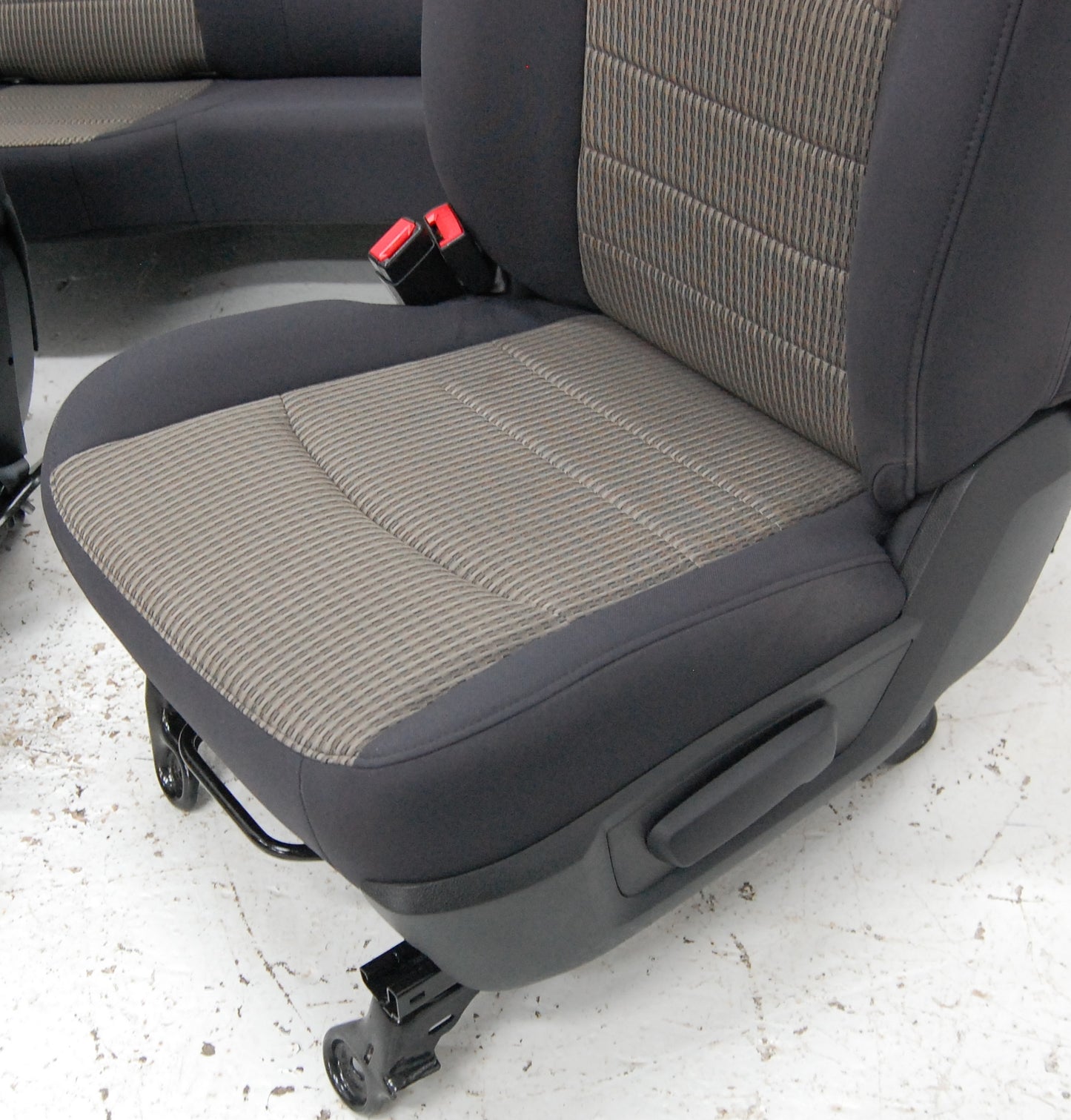 Dodge Ram Quad Cab 2012 Truck Seats & Console Interior