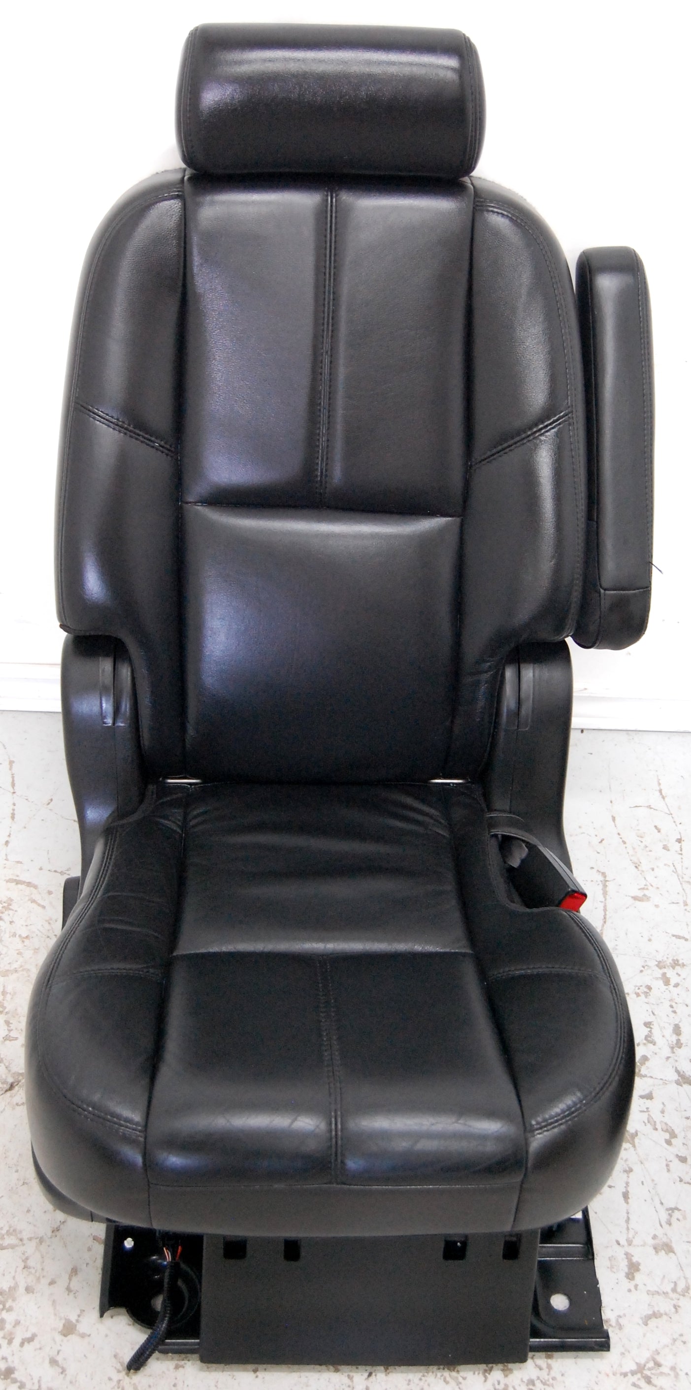 Yukon Tahoe XL 2nd Row Bucket Seats Suburban Escalade ESV Captain