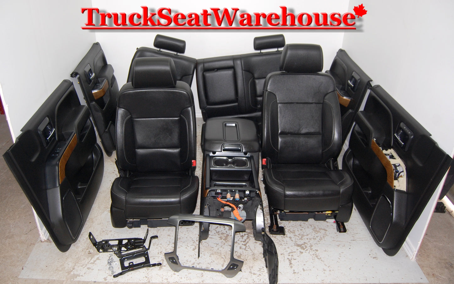 Black Leather front and rear seats, front center console and 4 door pad panels from a 2015 Silverado Crew Cab .  Fits 2014 2016 2017 2018 GMC Sierra as well